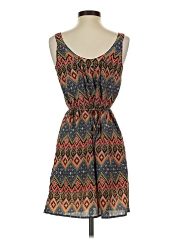 I Love H81 Sleeveless Top (view 2)