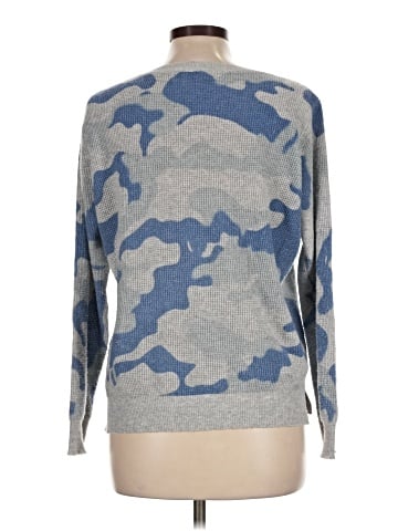 Fate Pullover Sweater (view 2)