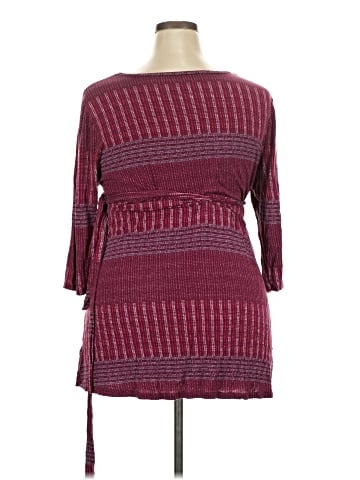 a:glow 3/4 Sleeve Top (view 2)