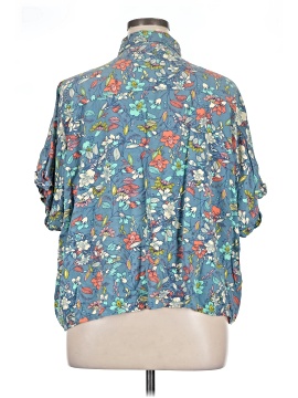 Lularoe Short Sleeve Blouse (view 2)