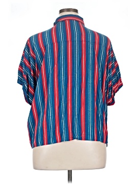 Lularoe Short Sleeve Blouse (view 2)