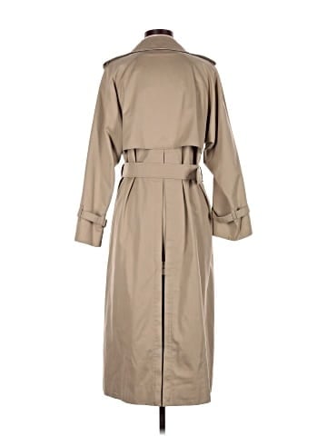 Burberry Trenchcoat (view 2)