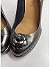 Chanel 100% Leather Gray Silver Leather Camellia Pumps  Size EU 37 - photo 3