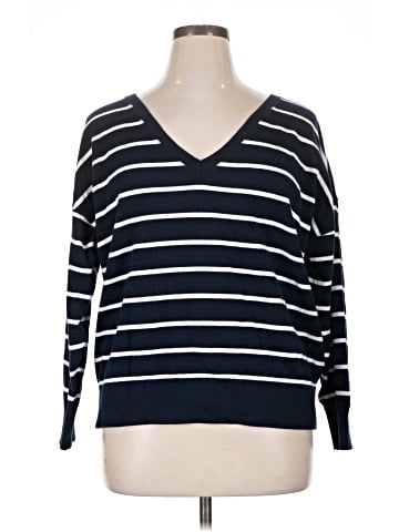 Old Navy Pullover Sweater (view 1)