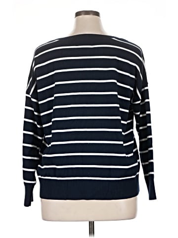 Old Navy Pullover Sweater (view 2)