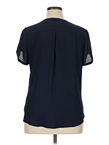 Lily White Short Sleeve T-Shirt (view 2)