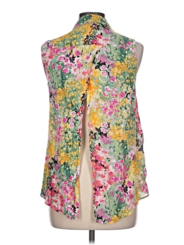 Very J Sleeveless Blouse (view 2)