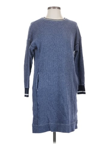 Vineyard Vines Pullover Sweater (view 1)