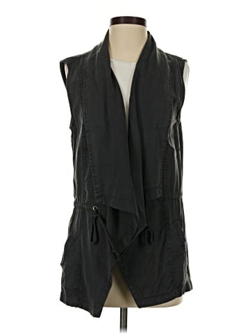 Trixxi Sleeveless T-Shirt (view 1)