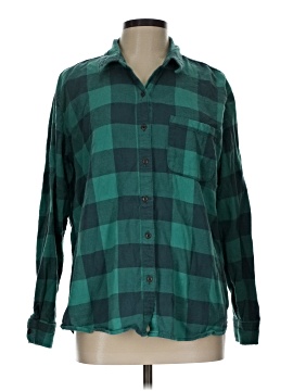 Universal Thread Long Sleeve Button-Down Shirt (view 1)