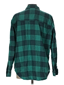 Universal Thread Long Sleeve Button-Down Shirt (view 2)