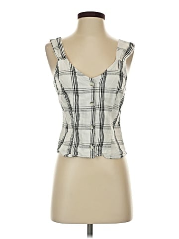 Weekend Sleeveless Blouse (view 1)