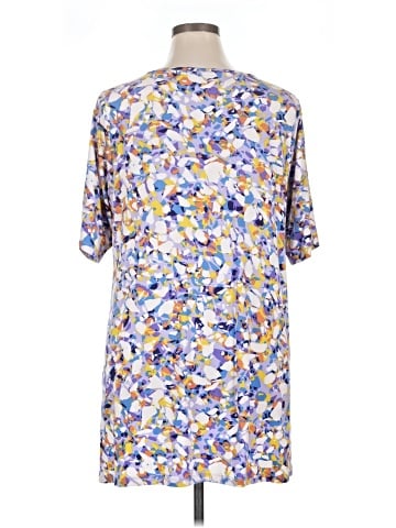 LOGO by Lori Goldstein Short Sleeve T-Shirt (view 2)
