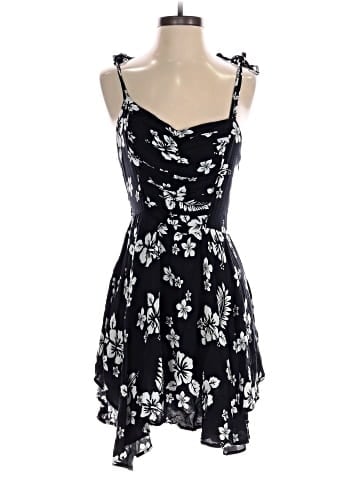 Urban Outfitters Romper (view 1)