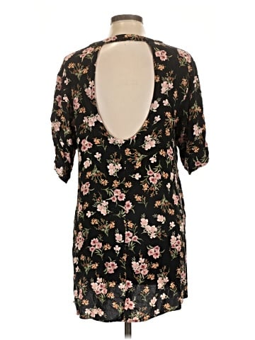 Saltwater LUXE Short Sleeve Blouse (view 2)