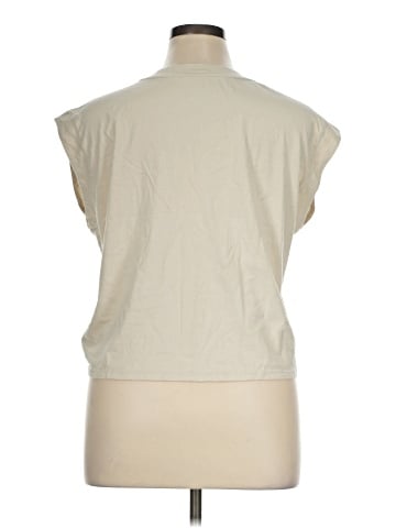 Old Navy Sleeveless T-Shirt (view 2)