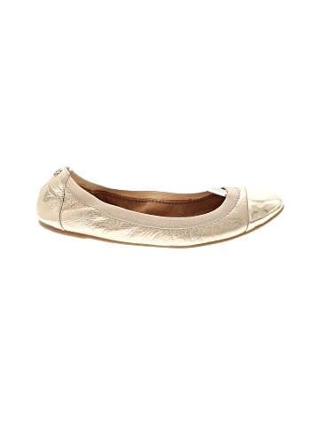 Coach Flats (view 1)