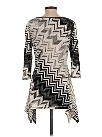 MESMERIZE Long Sleeve Top (view 2)