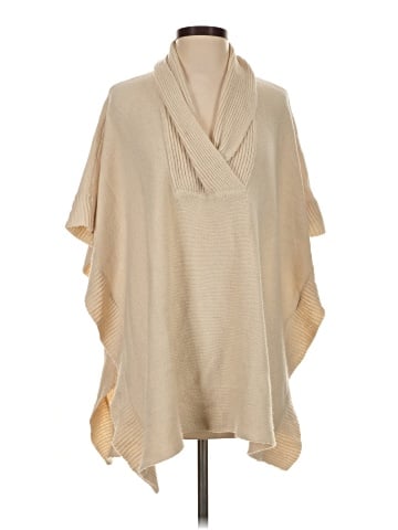 Alya Poncho (view 1)