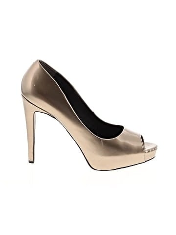 Charles by Charles David Heels (view 1)