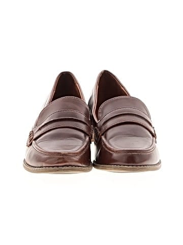Universal Thread Flats (view 2)