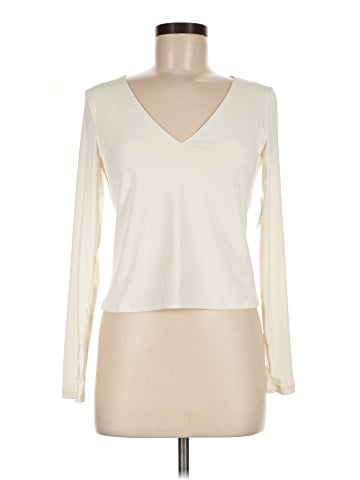 Old Navy Long Sleeve T-Shirt (view 1)