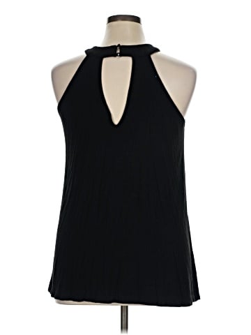 Daytrip Sleeveless Blouse (view 2)