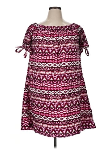 Alisha & Chloe Casual Dress (view 1)