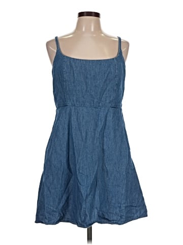 Old Navy Casual Dress (view 1)