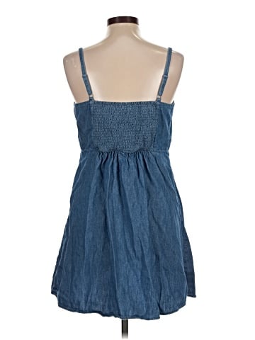 Old Navy Casual Dress (view 2)