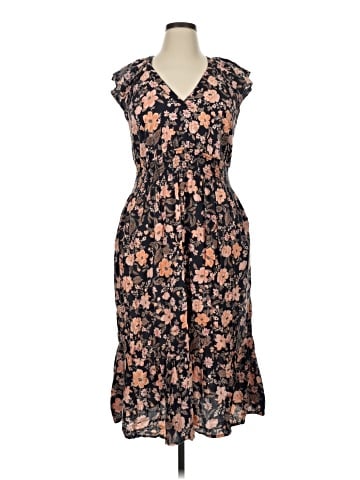 Old Navy Casual Dress (view 1)
