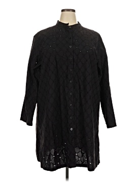 Silhouettes 3/4 Sleeve Button Down Shirt