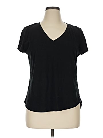 New York & Company Short Sleeve T-Shirt (view 1)