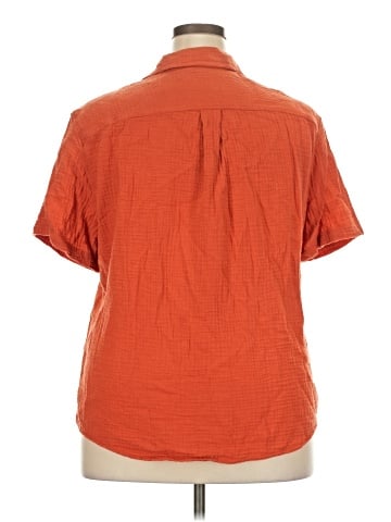 Target Short Sleeve Button-Down Shirt (view 2)