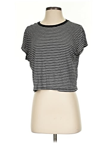 H&M Short Sleeve T-Shirt (view 1)