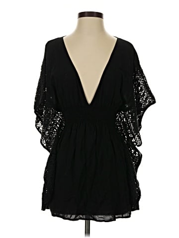 Victoria's Secret 3/4 Sleeve Blouse (view 1)