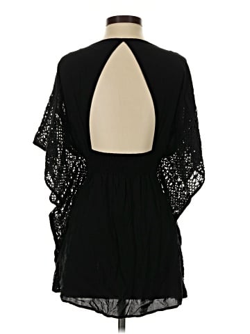 Victoria's Secret 3/4 Sleeve Blouse (view 2)