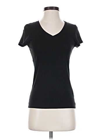 Uniqlo Short Sleeve T-Shirt (view 1)