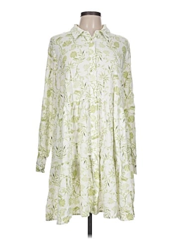 Belle Isle by Torrid Casual Dress (view 1)
