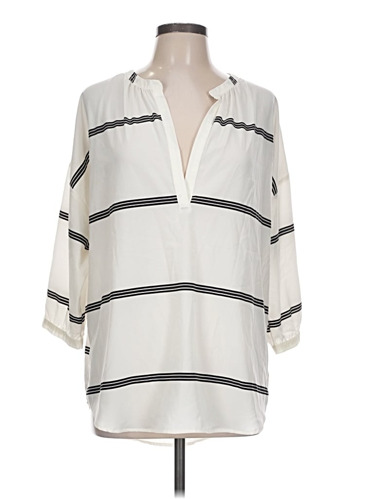 Pre-owned Old Navy 3/4 Sleeve T-shirt In Ivory