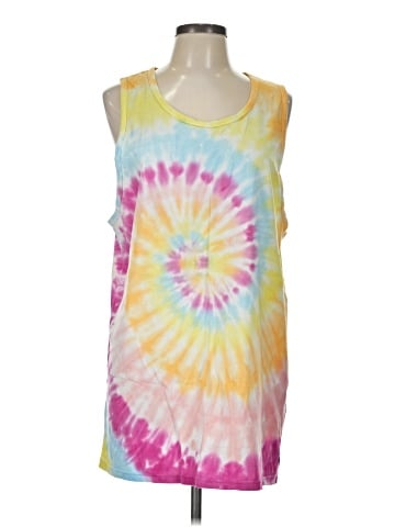 Victorious Tank Top (view 1)