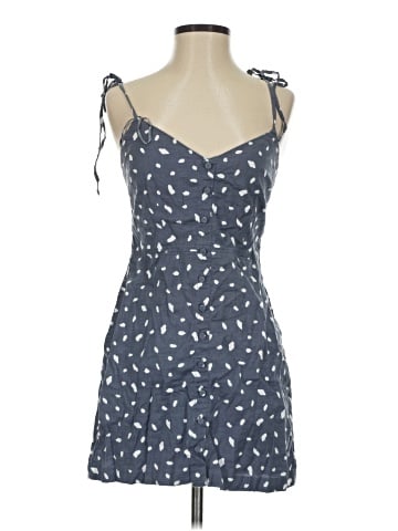 Abercrombie & Fitch Sleeveless T-Shirt (view 1)
