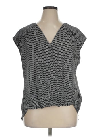 Max Studio Sleeveless T-Shirt (view 1)