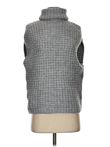 John & Jenn Sleeveless Turtleneck (view 1)