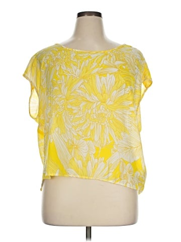 Jennifer Lopez Short Sleeve Blouse (view 1)
