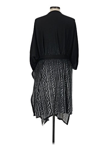 Lularoe Kimono (view 2)