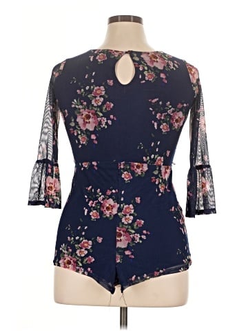 Wrapper 3/4 Sleeve Top (view 2)