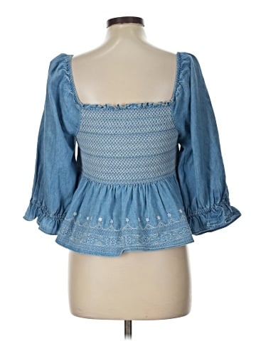 American Eagle Outfitters 3/4 Sleeve Blouse (view 2)
