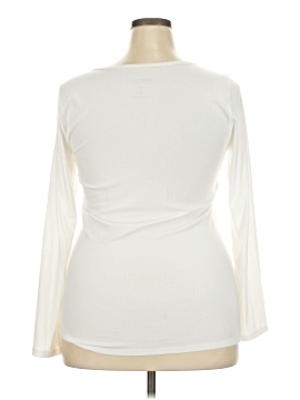 Torrid 3/4 Sleeve T-Shirt (view 2)