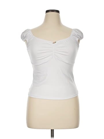 HAUTE FOX Sleeveless Top (view 1)
